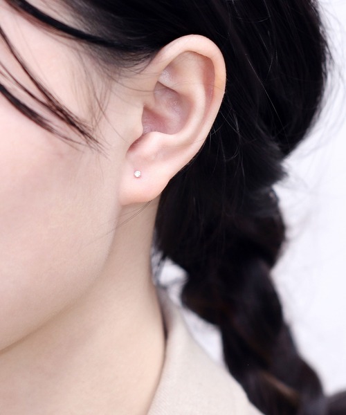 ESTELLE（エステール）の「K18 イエローゴールド キュービックジルコニア ピアス （SS） ESTELLE/エステール（ピアス（両耳用）・レディース・イエローゴールド・-）」の11枚目の写真