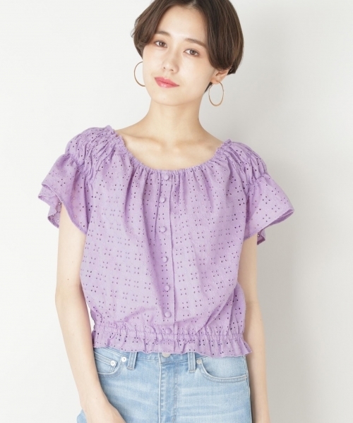 LOWRYS FARM（ローリーズファーム）の「ソウシシュウブラウス／ＳＳ　797866（シャツ/ブラウス・レディース・ブラック/パープル/オフホワイト・MEDIUM/LARGE）」の2枚目の写真