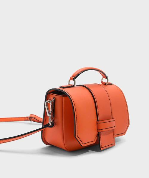 CHARLES & KEITH(チャールズ & キース)の「トップハンドルサチャルバッグ / TOP HANDLE SATCHEL BAG(ショルダーバッグ・レディース・オレンジ/グリーン・M)」の9枚目の写真