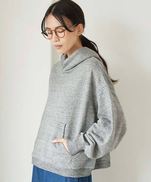 AMERICAN HOLIC(アメリカンホリック)の「ビッグフード付裏毛プルオーバー(Tシャツ/カットソー・レディース・ホワイト系その他/杢グレー/キャメル/チャコールグレー/カーキ・FREE)」の1枚目の写真