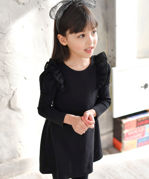 Bee des Bee（ビーデスビー）の「長袖 ワンピース（ワンピース・キッズ・ピンク系その他/ブラック/グレー/ピンク/ネイビー/ラベンダー/ブラウン系その他2/ブルー系その他2/ベージュ/ブルー系その他/ブラック系その他/ホワイト×ブラック/ブルー系その他3/ブラウン系その他/ワインレッド/チャコールグレー/キャメル/チャコール/レッド系その他2/マスタード/ブルー系その他5/ダークグリーン系1/ダークグリーン/パープル系その他/ピンクベージュ/ローズ・110cm/140cm/150cm/100cm/120cm/130cm/122cm）」の3枚目の写真