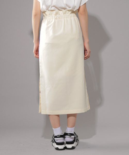 PAGEBOY（ページボーイ）の「スナップライン ナロースカート（スカート・レディース・ベージュ/キャメル/ブラック・FREE）」の15枚目の写真