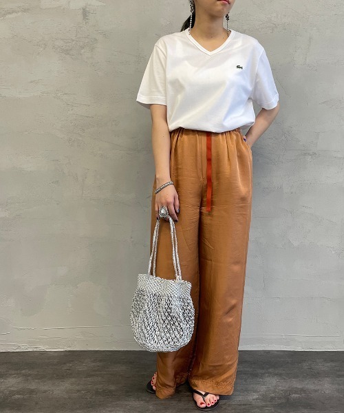 LACOSTE（ラコステ）の「[LACOSTE/ラコステ] ベーシックVネックTシャツ（Tシャツ/カットソー・レディース・サックスブルー/ブラック/ネイビー/グレー/ピンク/ホワイト・4/3/5/1/2/6）」の8枚目の写真