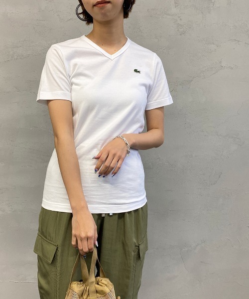 LACOSTE（ラコステ）の「[LACOSTE/ラコステ] ベーシックVネックTシャツ（Tシャツ/カットソー・レディース・サックスブルー/ブラック/ネイビー/グレー/ピンク/ホワイト・4/3/5/1/2/6）」の17枚目の写真