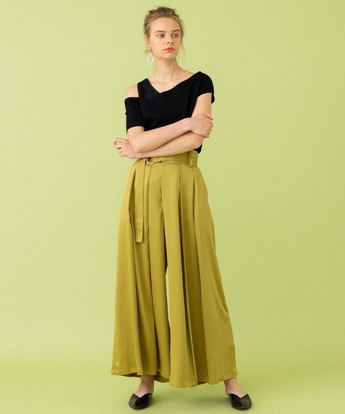 UNITED TOKYO（ユナイテッドトウキョウ）の「ボリュームタックワイドパンツ（その他パンツ・レディース・イエロー/ダークブラウン/ダークグリーン・1）」の12枚目の写真