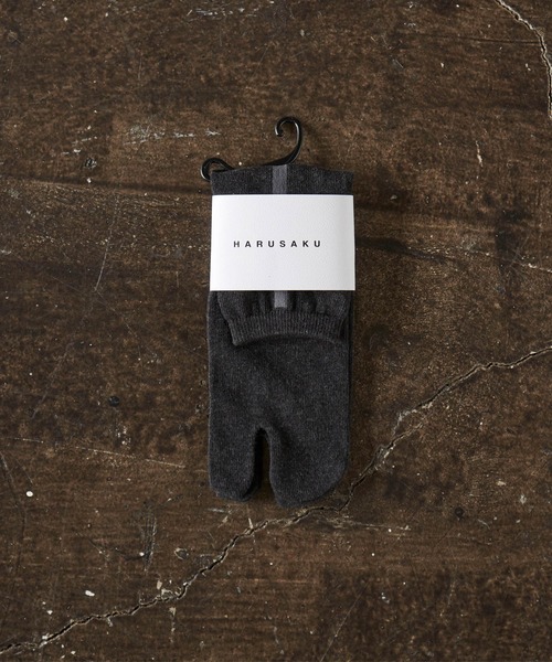 HARUSAKU（ハルサク）の「HARUSAKU / 足袋 Single Back Line Half Socks:ハルサクタビシングルバックラインハーフソックス（ソックス/靴下・レディース・ベージュ/ホワイト×ブラック/ブラック×ホワイト/ホワイト×グレー/ピンク系その他/ライトイエロー/サックスブルー/ブラウン/オレンジ/アッシュグレー/ネイビー/グレー/シルバーグレー/ピンク/ダークグレー・S/M/L）」の6枚目の写真