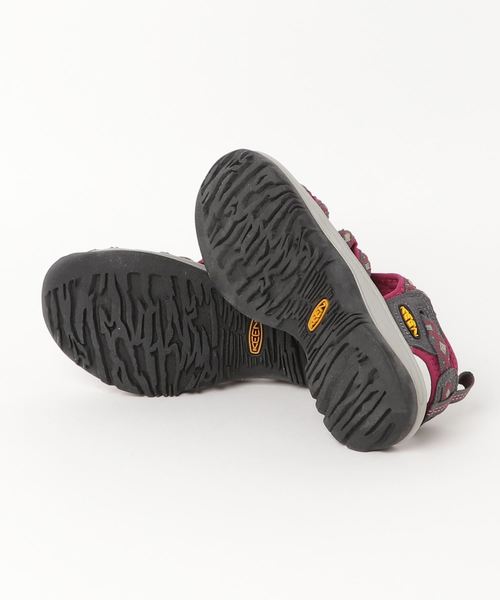 KEEN(キーン)の「WHISPER / ウィスパー / レディース サンダル(サンダル・レディース・レッド・22.5cm/23.5cm/23cm/24.5cm/24cm)」の2枚目の写真