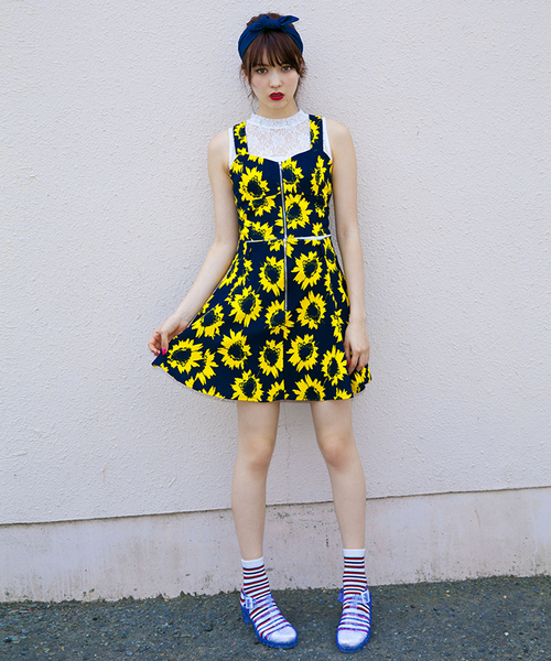 WEGO（ウィゴー）の「WEGO/レースハイネックノースリーブTシャツ（Tシャツ/カットソー・レディース・オフホワイト/ブラック/ライトパープル/ライトイエロー・FREE）」の16枚目の写真