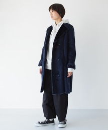 Fillil�i�t�B�����j�́u�t�F�C�N���[�g���R�[�g�i�_�E���W���P�b�g/�R�[�g�j�v