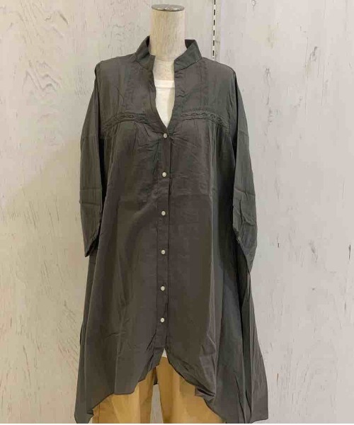 rovtski（ロフトスキー）の「ﾌﾚｱｵｰﾊﾞｰｼｬﾂ913803NO02（シャツ/ブラウス・レディース・ブルー/グリーン/ブラック/ライトグレー/チャコールグレー/ベージュ/ネイビー・FREE）」の3枚目の写真