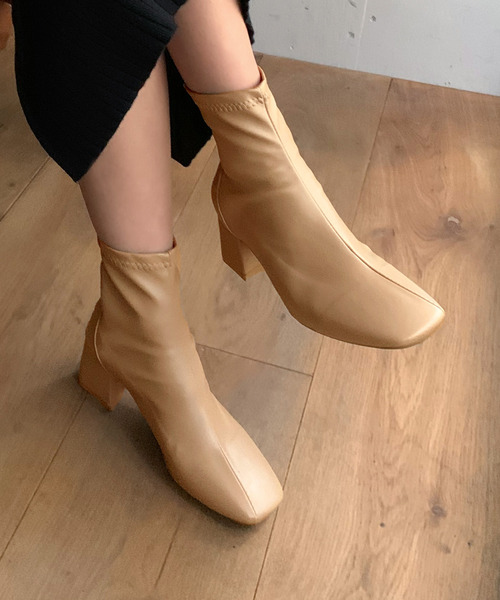 スクエアトゥフェイクレザーショートブーツ