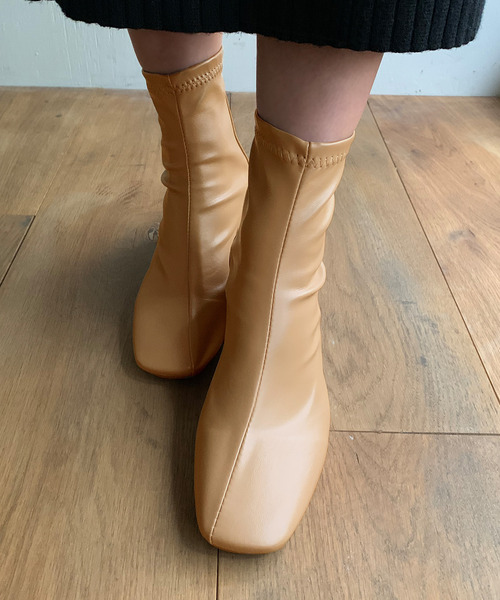 スクエアトゥフェイクレザーショートブーツ