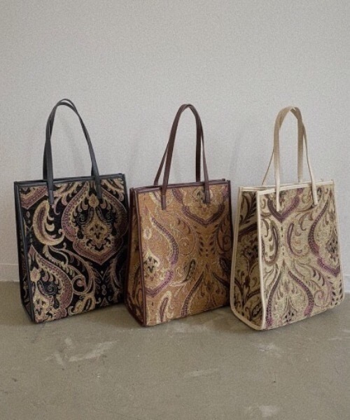 Aunt Marie's（アントマリーズ）の「【A4対応】パイピングジャガードトート/AUNT MARIE'S（トートバッグ・レディース・ブラック/ベージュ/ブラウン・FREE）」の2枚目の写真