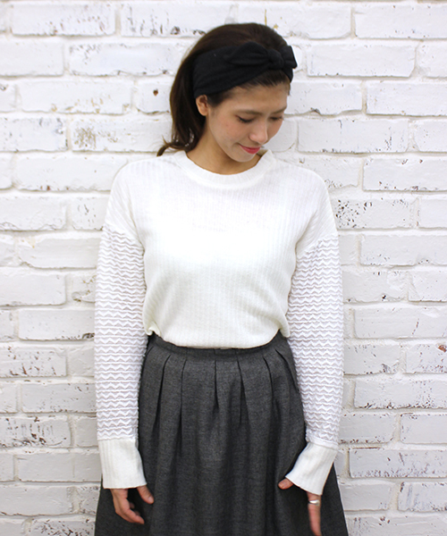 mystic（ミスティック）の「袖変わり編プルオーバー（Tシャツ/カットソー・レディース・ブラック/グレー/ネイビー/オフホワイト・ﾌﾘ-）」の2枚目の写真