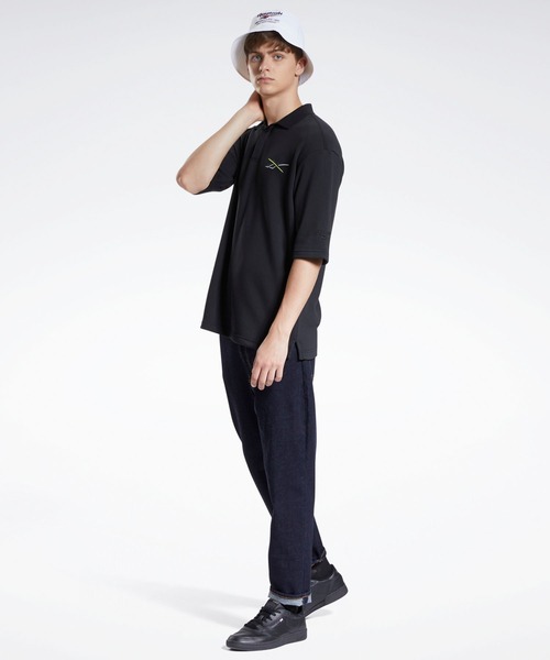 Reebok（リーボック）の「クラシックス ポロ シャツ / Classics Polo Shirt（ポロシャツ・メンズ・ブラック/オフホワイト・X-LARGE/SMALL/MEDIUM/X-SMALL/XX-LARGE/LARGE）」の6枚目の写真