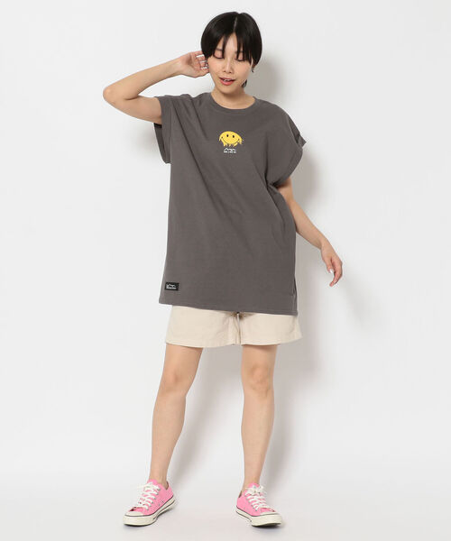MANASTASH(マナスタッシュ)の「MANASTASH/マナスタッシュ Ws MOON SMILE TEE FOR BEAVER 別注ムーンスマイルT(Tシャツ/カットソー・レディース・ホワイト/チャコール・MEDIUM)」の10枚目の写真