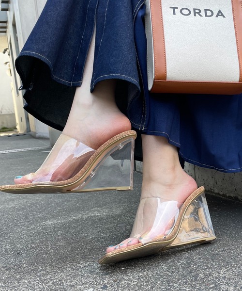 SPIRALGIRL（スパイラルガール）の「クリアウェッジサンダル（サンダル・レディース・ベージュ/オフホワイト/ピンク・MEDIUM/LARGE）」の3枚目の写真