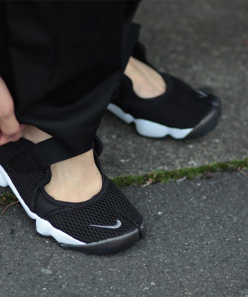 NIKE（ナイキ）の「【NIKE/ナイキ】エアリフトブリーズ（スニーカー・メンズ・ブラック・28cm/26cm/29cm/27cm）」の11枚目の写真