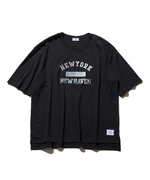 J.PRESS YORK STREET(ジェイプレスヨークストリート)の「【UNISEX】 カレッジ Tシャツ(Tシャツ/カットソー・メンズ・ホワイト系/ブラック系・SMALL/MEDIUM/LARGE)」の1枚目の写真
