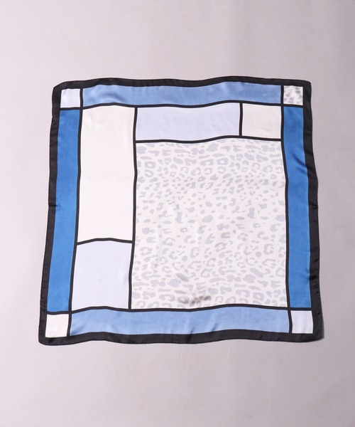 BAYBLO(ベイブロ)の「(CR)【ユニセックス】レオパード柄 プリント スカーフ(バンダナ/スカーフ・レディース・グリーン/ネイビー/ベージュ・ONE SIZE)」の14枚目の写真