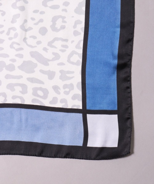 BAYBLO(ベイブロ)の「(CR)【ユニセックス】レオパード柄 プリント スカーフ(バンダナ/スカーフ・レディース・グリーン/ネイビー/ベージュ・ONE SIZE)」の15枚目の写真