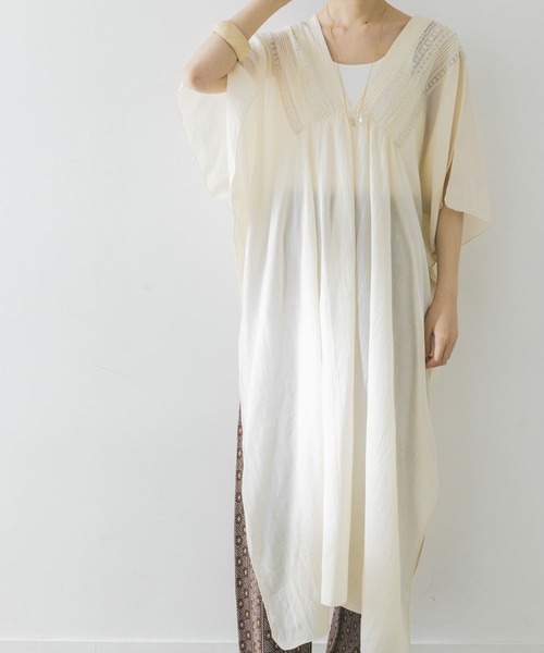 URBAN RESEARCH（アーバンリサーチ）の「indiaレースポンチョワンピース（ワンピース・レディース・チャコールグレー/ホワイト系その他/グリーン系その他・FREE）」の8枚目の写真