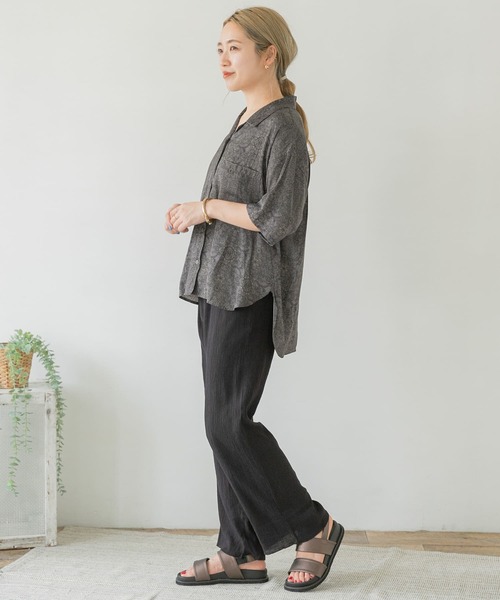 ITEMS URBANRESEARCH（アイテムズ アーバンリサーチ）の「プリント開襟シャツ（シャツ/ブラウス・レディース・オフホワイト/ベージュ/チャコールグレー・FREE）」の17枚目の写真