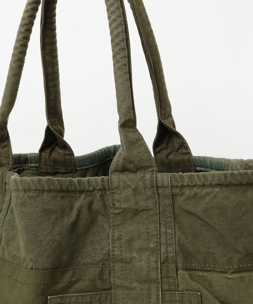 hobo(ホーボー)の「hobo / CARRY-ALL TOTE L UPCYCLED US ARMY CLOTH(トートバッグ・メンズ・オリーブ・ONE SIZE)」の5枚目の写真