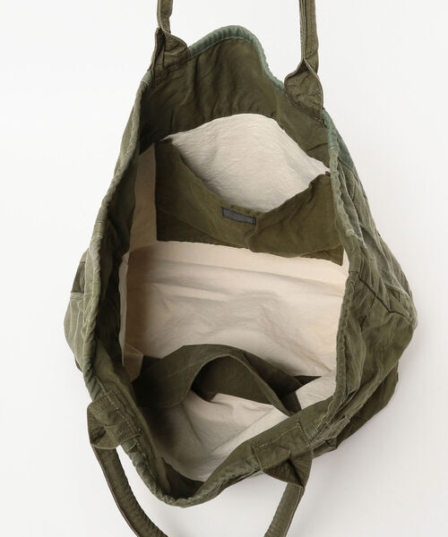 hobo(ホーボー)の「hobo / CARRY-ALL TOTE L UPCYCLED US ARMY CLOTH(トートバッグ・メンズ・オリーブ・ONE SIZE)」の6枚目の写真