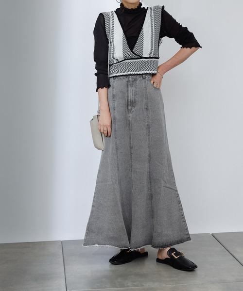 COLONY 2139（コロニートゥーワンスリーナイン）の「裾フリンジ切替デニムマーメイドスカート（デニムスカート・レディース・ブラック/ブルー・SMALL/MEDIUM）」の19枚目の写真