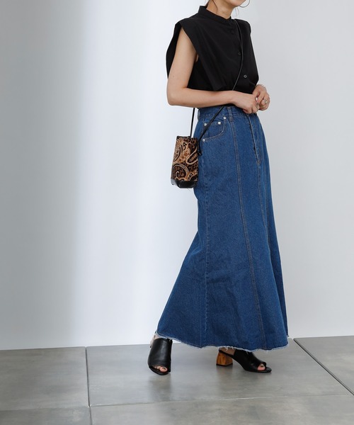 COLONY 2139（コロニートゥーワンスリーナイン）の「裾フリンジ切替デニムマーメイドスカート（デニムスカート・レディース・ブラック/ブルー・SMALL/MEDIUM）」の8枚目の写真