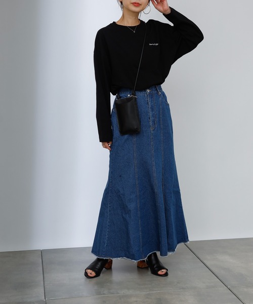 COLONY 2139（コロニートゥーワンスリーナイン）の「裾フリンジ切替デニムマーメイドスカート（デニムスカート・レディース・ブラック/ブルー・SMALL/MEDIUM）」の10枚目の写真