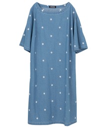 MARY QUANT(マリークワント)の「総柄デイジーデニム MARY QUANT(マリークワント)の「総柄デイジーデニム