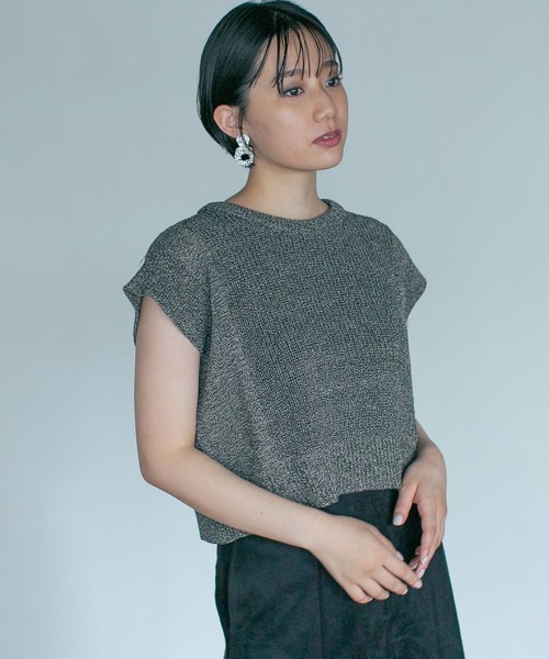 PAGEBOY（ページボーイ）の「MIXショートニットプルオーバー（ニット/セーター・レディース・ブラック/グレイッシュベージュ/ブルー・FREE）」の2枚目の写真