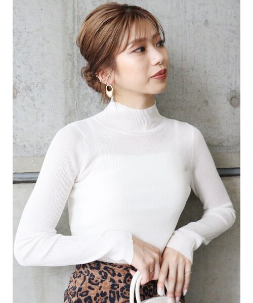 MURUA（ムルーア）の「シアーミニマルタートル（ニット/セーター・レディース・オフホワイト/ブラック/パープル/ダークブラウン・FREE）」の6枚目の写真