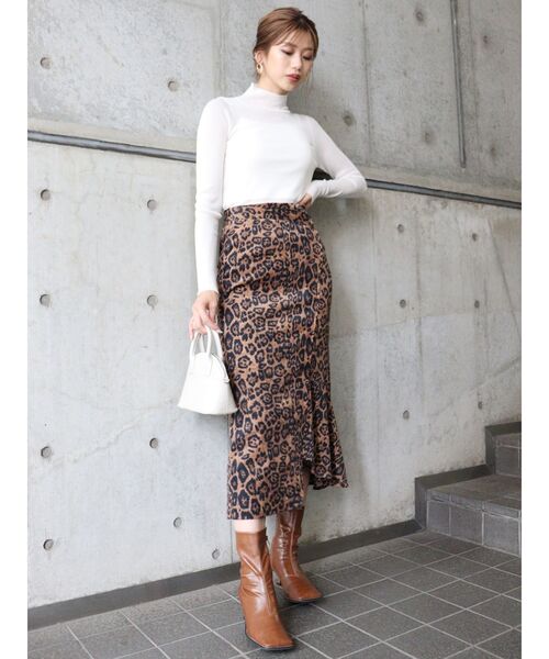 MURUA（ムルーア）の「シアーミニマルタートル（ニット/セーター・レディース・オフホワイト/ブラック/パープル/ダークブラウン・FREE）」の8枚目の写真