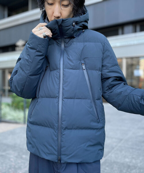 GLOSTER（グロスター）の「【GLOSTER/グロスター】ミニリップ フーデットダウンブルゾン（ダウンジャケット/コート・メンズ・ブラック/ネイビー/グレイッシュベージュ・MEDIUM/LARGE）」の3枚目の写真