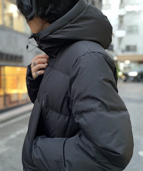 GLOSTER（グロスター）の「【GLOSTER/グロスター】ミニリップ フーデットダウンブルゾン（ダウンジャケット/コート・メンズ・ブラック/ネイビー/グレイッシュベージュ・MEDIUM/LARGE）」の17枚目の写真