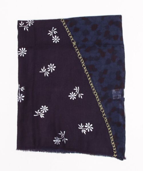 BEARDSLEY（ビアズリー）の「《VALENTINA C》ストール（ストール/ショール・レディース・ネイビー・FREE）」の2枚目の写真