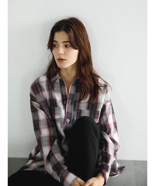 koe（コエ）の「オンブレチェックBIGシャツ*（シャツ/ブラウス・レディース・ベージュ/レッド/ブルー・M）」の17枚目の写真