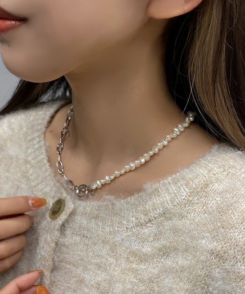 apres jour mignon(アプレジュールミニョン)の「【apresjour mignon×ARIAZ】パール切替ネックレス(ネックレス・レディース・シルバー・ONESIZE)」の1枚目の写真