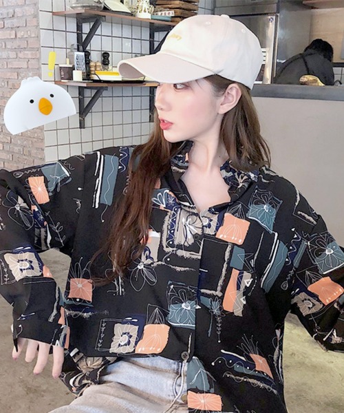 Felt-Maglietta（フェルトマリエッタ）の「【ゆったりシルエット】プリント柄シャツブラウス（シャツ/ブラウス・レディース・ホワイト/ブラック・FREE）」の6枚目の写真