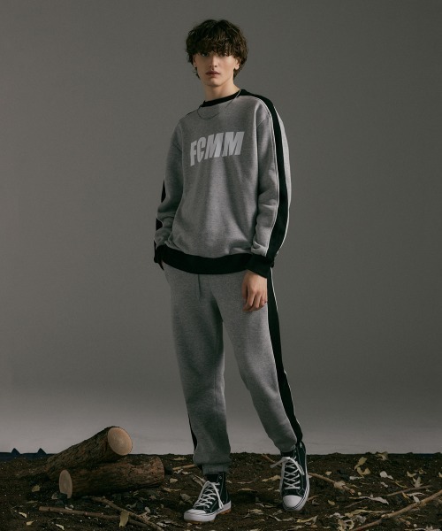 FCMM(エフシーエムエム)の「COLOR BLOCK CLASSIC SWEATSHIRTS/カラーブロッククラシックスウェットシャツ(スウェット・メンズ・杢グレー/ブラック/ホワイト・MEDIUM/LARGE)」の16枚目の写真