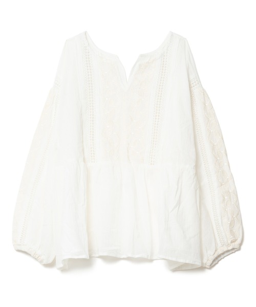 LAYMEE（レイミー）の「Leaf embroidery 2way tunic / リーフエンブロイデリー2wayチュニック（シャツ/ブラウス・レディース・ホワイト/ネイビー/キャメル・FREE）」の16枚目の写真