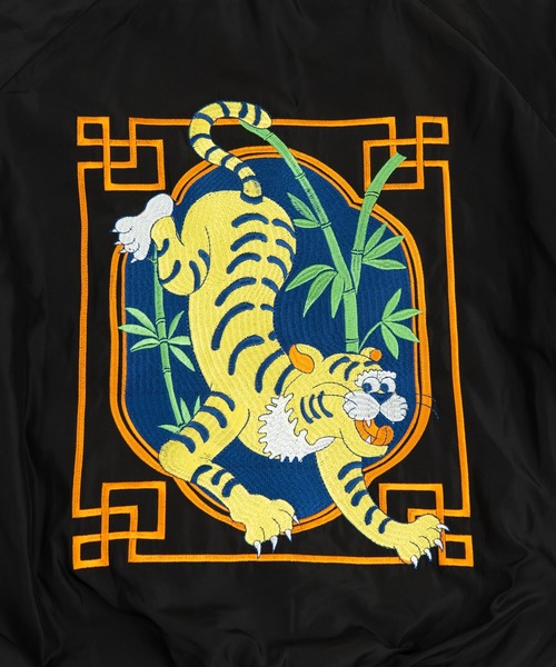 PUNYUS（プニュズ）の「タイガー刺繍ブルゾン（ブルゾン・レディース・ブラック・3/4/2）」の12枚目の写真