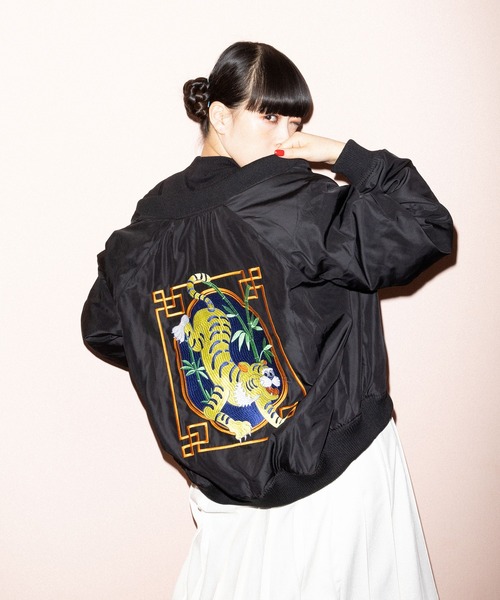 PUNYUS（プニュズ）の「タイガー刺繍ブルゾン（ブルゾン・レディース・ブラック・3/4/2）」の18枚目の写真