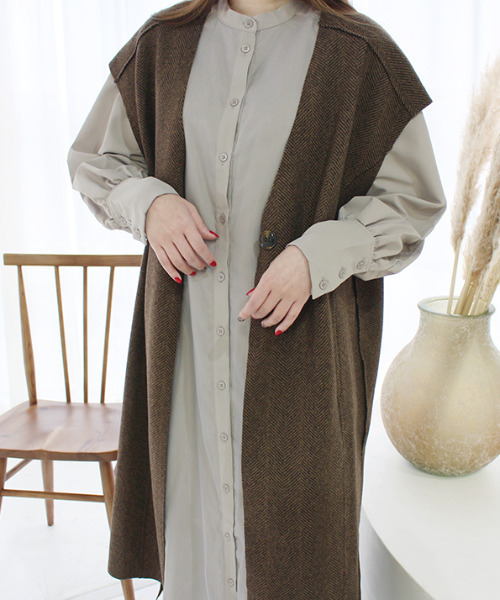 MODE ROBE（モードローブ）の「オーガンジーレイヤードワンピース（シャツワンピース・レディース・ブラウン/グレイッシュベージュ・FREE）」の18枚目の写真