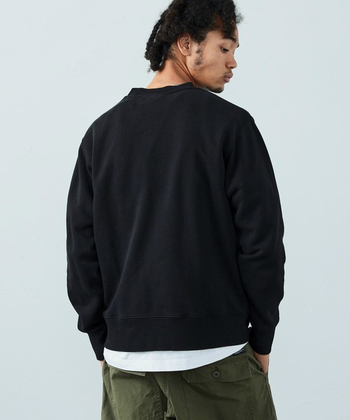 Alpha Industries（アルファインダストリーズ）の「【直営店限定】パッチドラベルクルーネックスウェット（無地）（スウェット・メンズ・ホワイト/ブラック/ヘザーグレー・MEDIUM/LARGE/X-LARGE）」の11枚目の写真