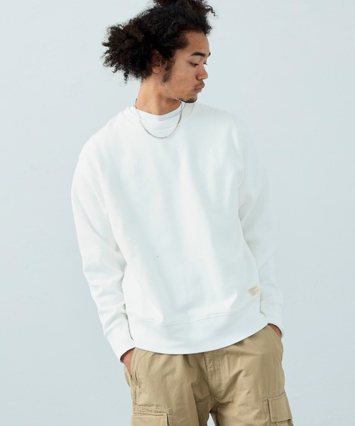 Alpha Industries（アルファインダストリーズ）の「【直営店限定】パッチドラベルクルーネックスウェット（無地）（スウェット・メンズ・ホワイト/ブラック/ヘザーグレー・MEDIUM/LARGE/X-LARGE）」の4枚目の写真