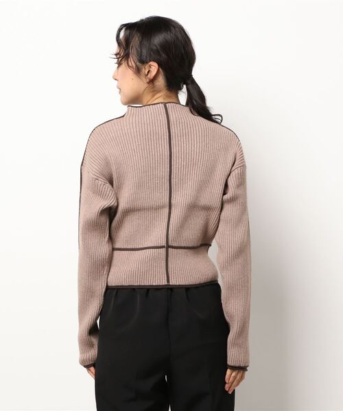 AMBIENT(アンビエント)の「バイカラーパイピングリブニット(ニット/セーター・レディース・ブラック/オリーブ/モカ/アイボリー・FREE)」の16枚目の写真